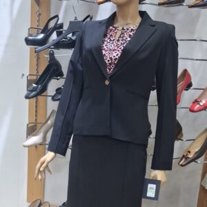 Halston skirt suit
